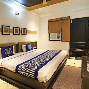 Hotel Hotel Panna Paradise-Just 30M Away From Captain Shubham Gupta Metro Station And 600M Away From Tajmahal, Agra (Uttar Pradesh)